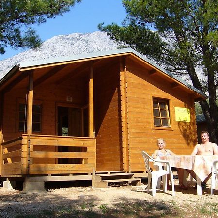 Victoria Cottage Camping Dole Blato  Exterior photo